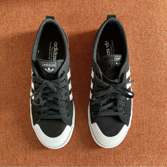 COPY - Adidas Nizza Sneakers 8.5M / 9.5W - Picture 4 of 5